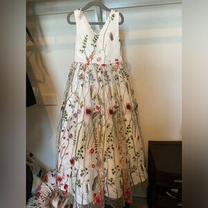 Beautiful flower girl dress size 5T